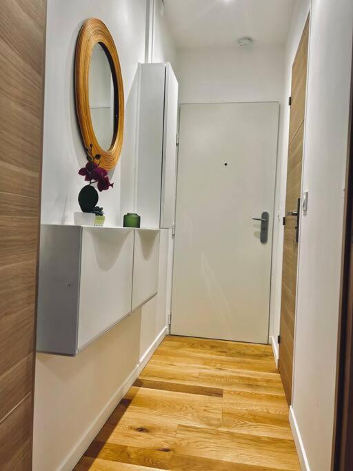 Апартаменты Tres Beau Studio Refait A Neuf 2 Сент-Уан Экстерьер фото